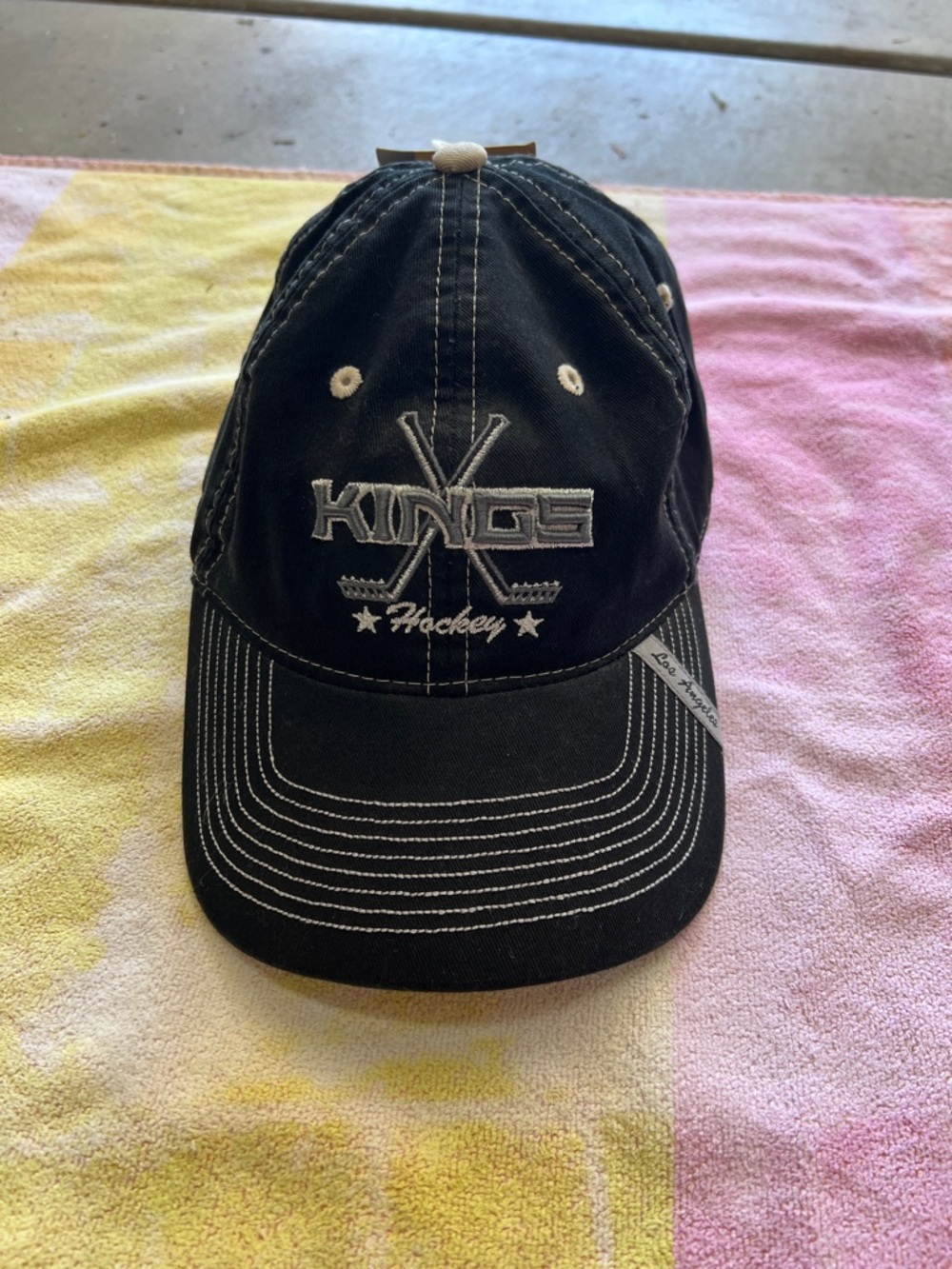 Vintage NHL Kings Black and White Hockey Cap - new!